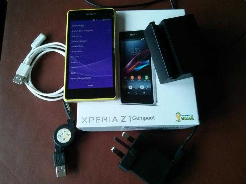 Sony Z1 Compact - boxed, accessories, excellent working condition, 20mp camera