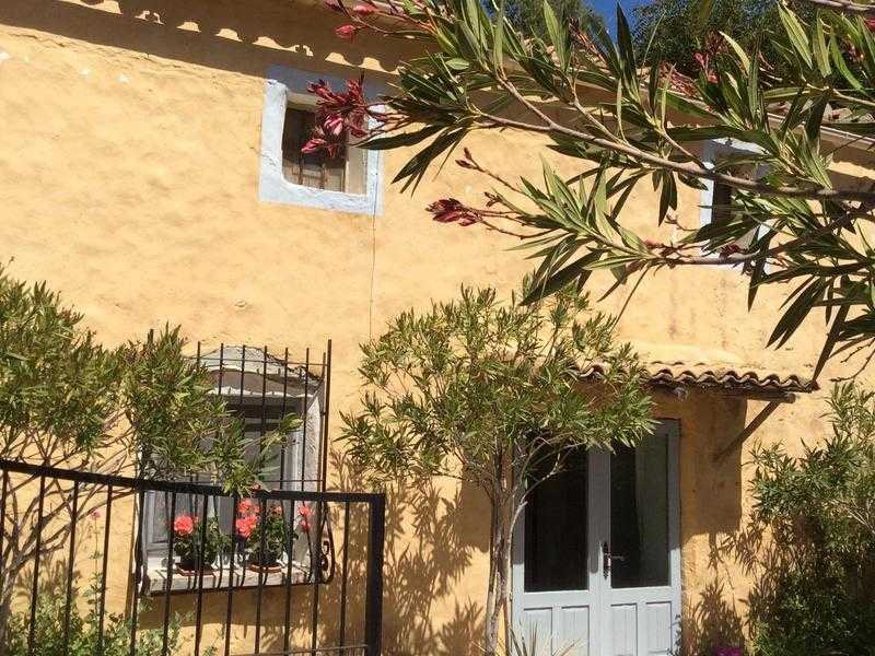 Spain self catering holiday cottage in beautiful peaceful area on an olive farm with small vineyard