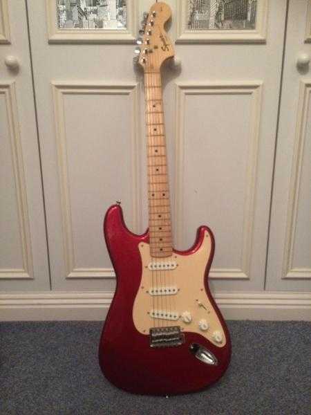 Squire Fender Affinity Guitar 6 strings - Strat