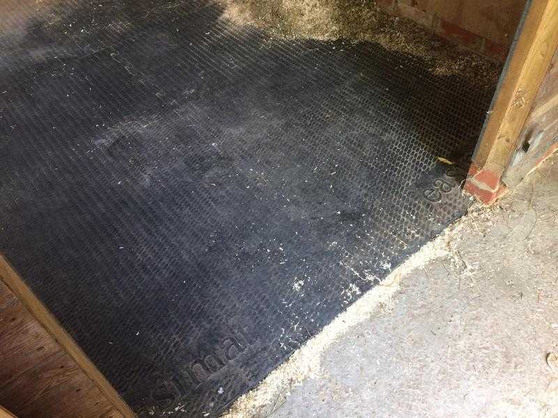 Stable rubber matting, Easimat