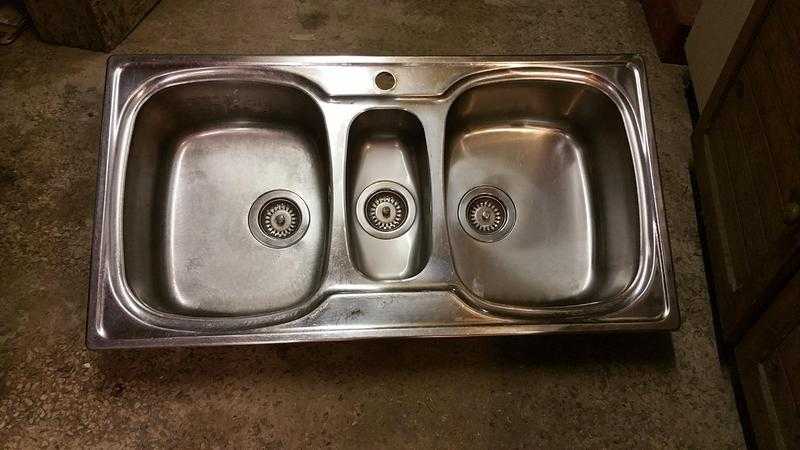 Stainless Steel Kitchen Sink - Two and half bowl