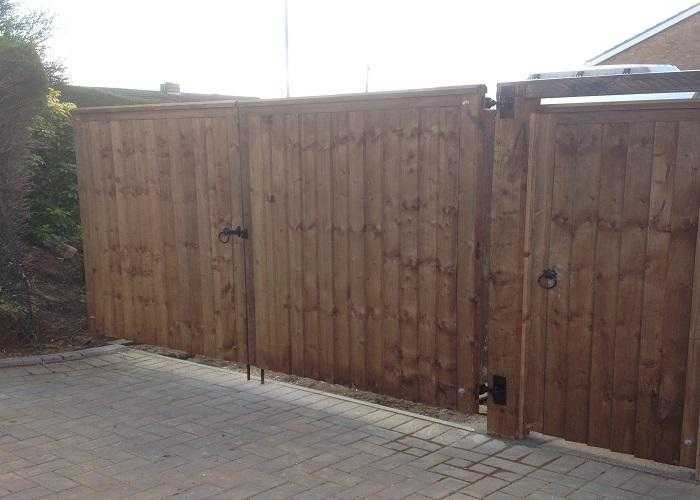 Standard or Bespoke Fencing and Gate Solutions for Domestic or Commercial needs