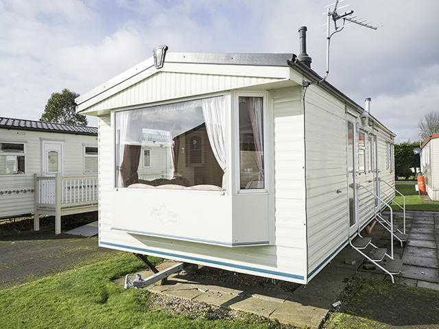 STATIC CARAVAN FOR SALE IN LINCOLNSHIRE EAST COAST, SKEGNESS, AFFORDABLE LUXURY ON A 4 STAR RESORT