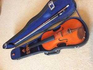 Stentor Violin, Size 34, plus books