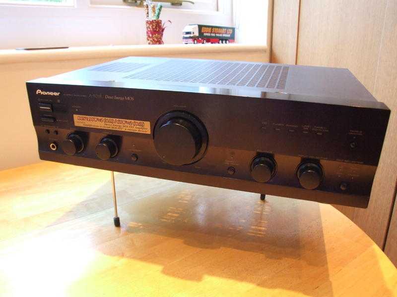 STEREO AMPLIFIER - PIONEER