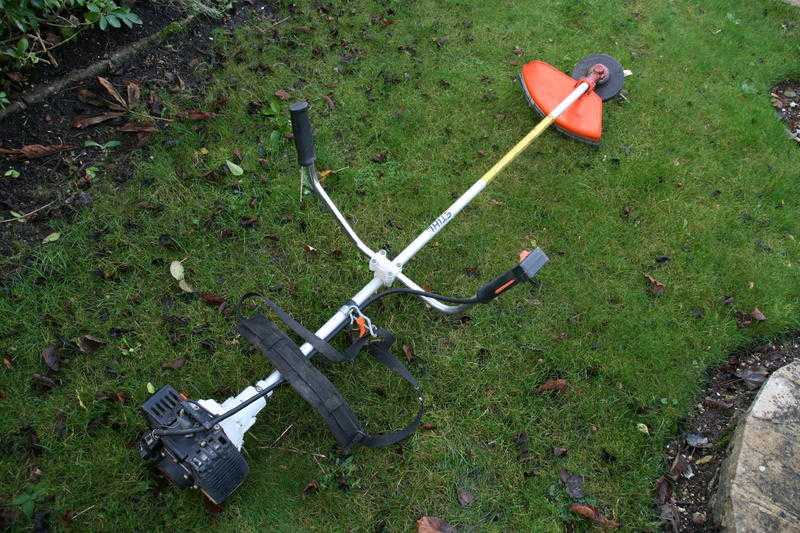 STIHL PETROL STRIMER