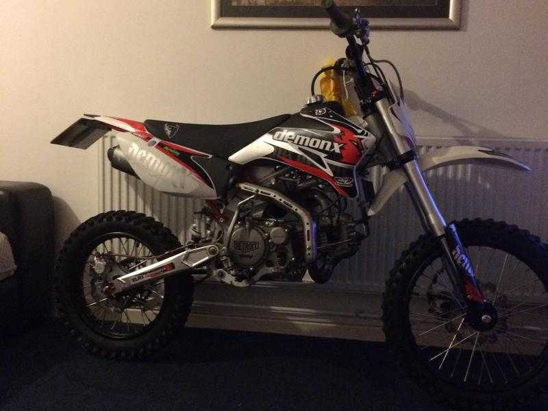 Stomp Demon X Detroit 170 road registered 65plate CRF70 SIZE PITBIKE