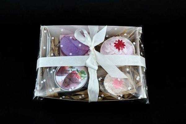 STRAWBERRY STRUMPET GIFT SET