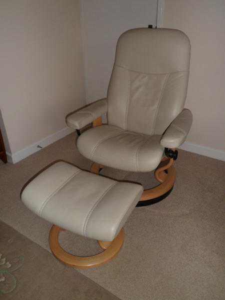 STRESSLESS CHAIRS