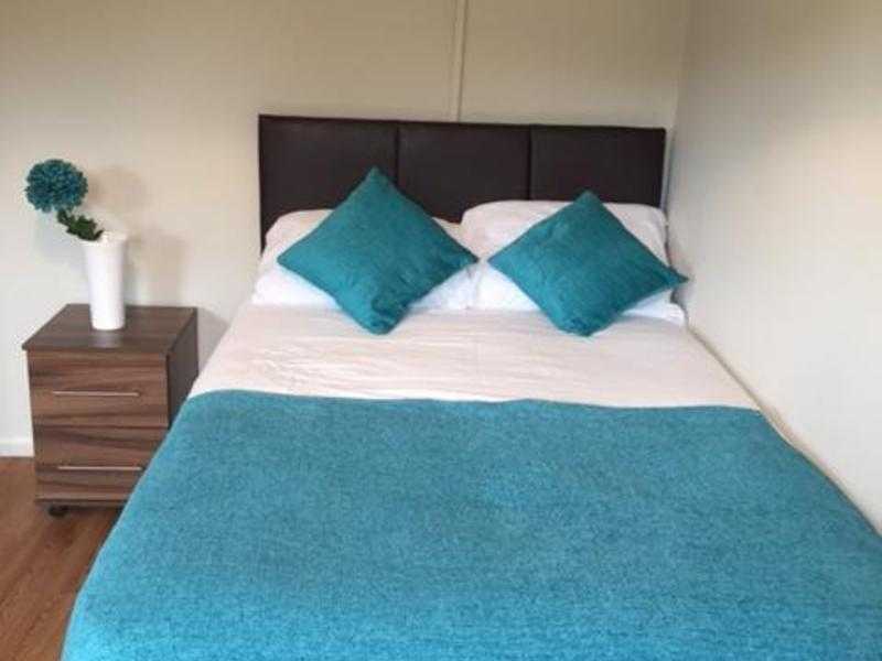 Studio Apartment, Swindon - Available now - NO ADMIN FEES