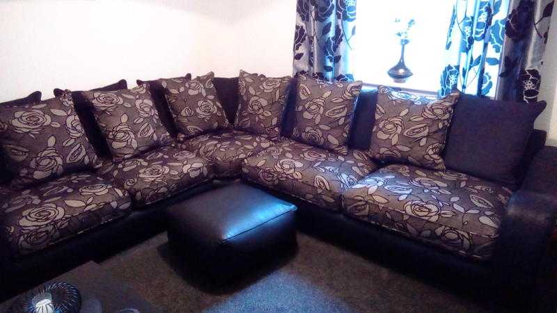 Stunning Corner sofa