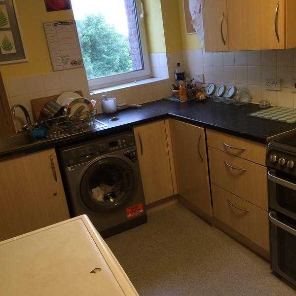 Stunning Large Double Bedroom to Rent in Family Home - Available immediately, Wembley  Central
