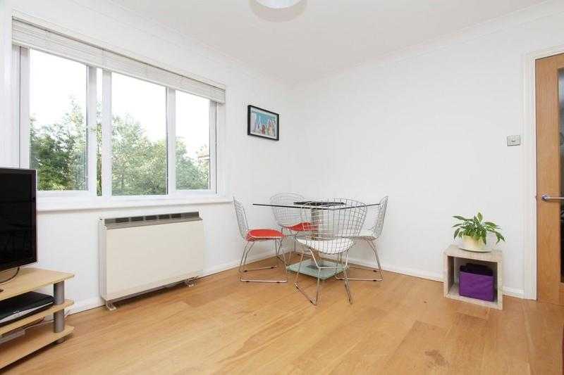 Stunning one bed flat for sale chain free in the heart of Pinner