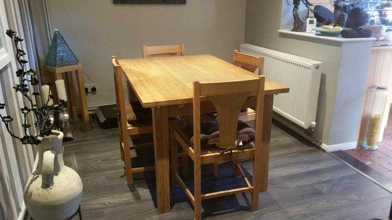 Stunning Solid Oak Dining Room Table amp Chairs