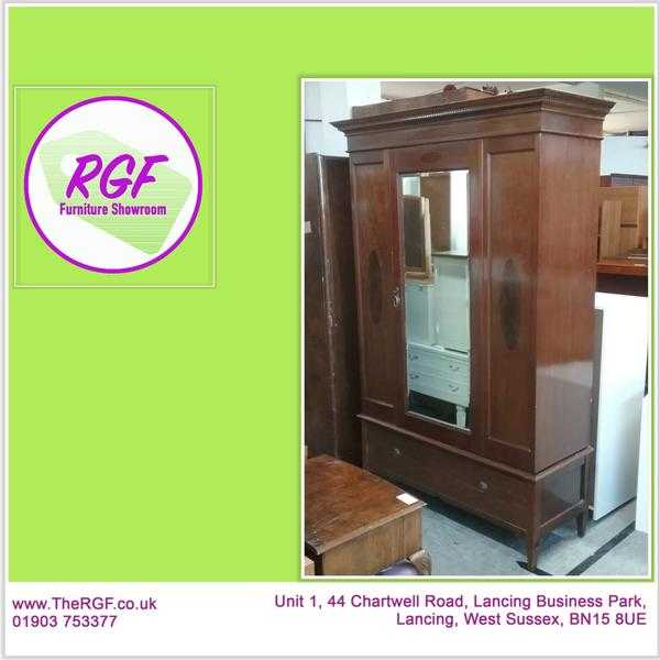 Stunning Wardrobe With Mirror amp Drawer - Local Delivery 19