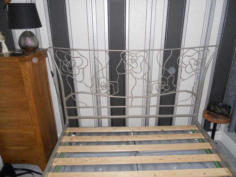 Stylish double bed frame