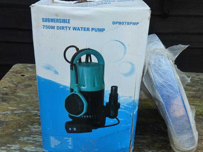 Submersible Dirty Water Pump 750W with 100m hose