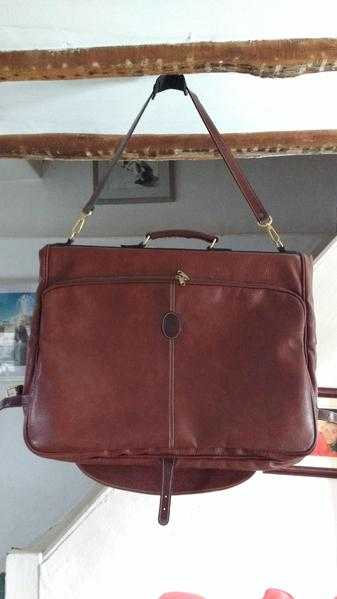 Suit carrier Leather