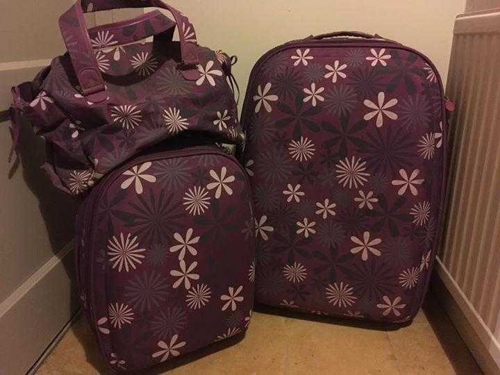 Suitcase set