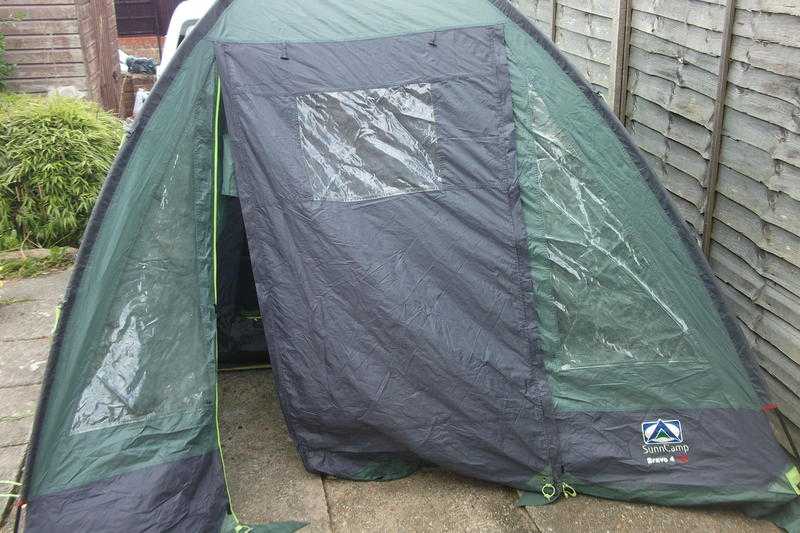 Suncamp Bravo 4 man dome tent used -2 doors - inner sleeping area nice condition