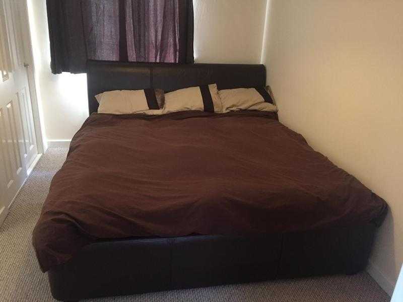 Super king size bed