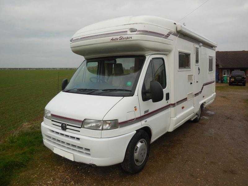 Superb Condition 2001 Peugeot Boxer Fixed Bed