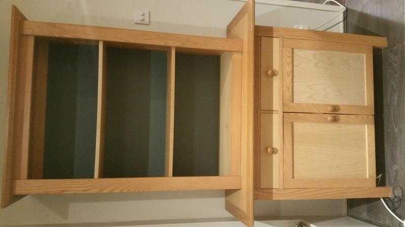 Superb Oak Dining Room sideboardDisplay Unit