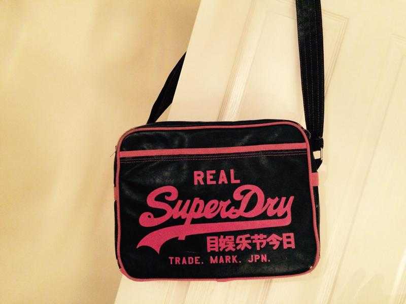 SUPERDRY MESSENGER BAG