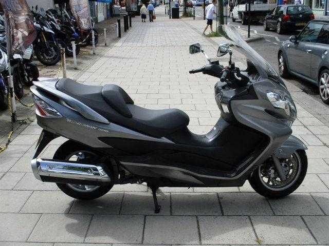 Suzuki AN Burgman 2009