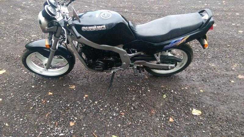 Suzuki GS 1994