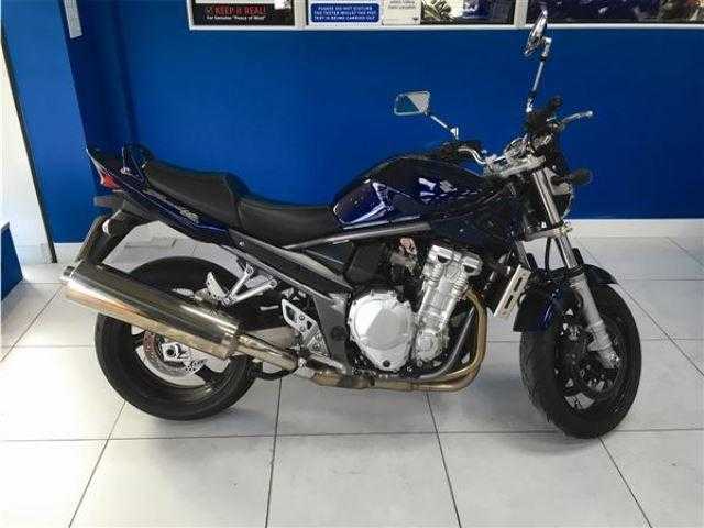 Suzuki GS 2004