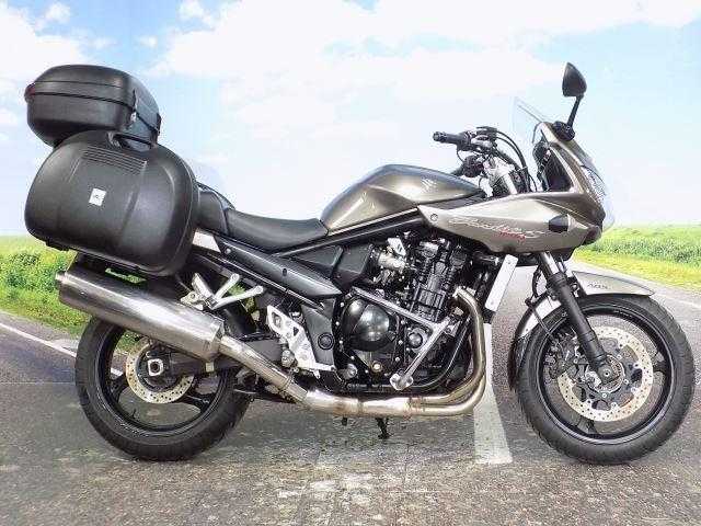 Suzuki GS 2010