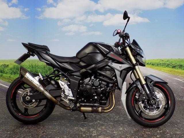 Suzuki GSR 2014