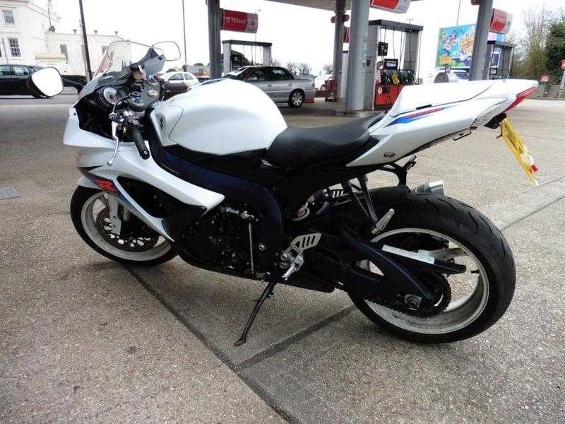 Suzuki GSXR 2011