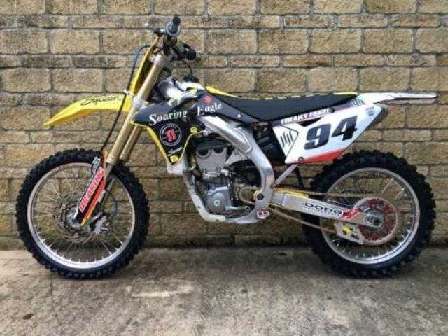 Suzuki RM