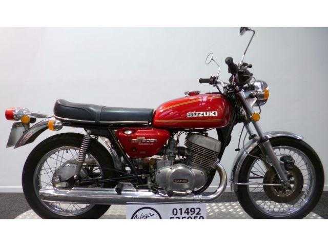 Suzuki T500 1977