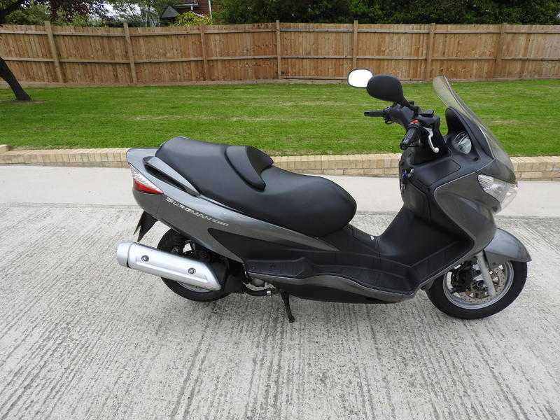 Suzuki UH 200 BURGMAN 2010 Low Mileadge