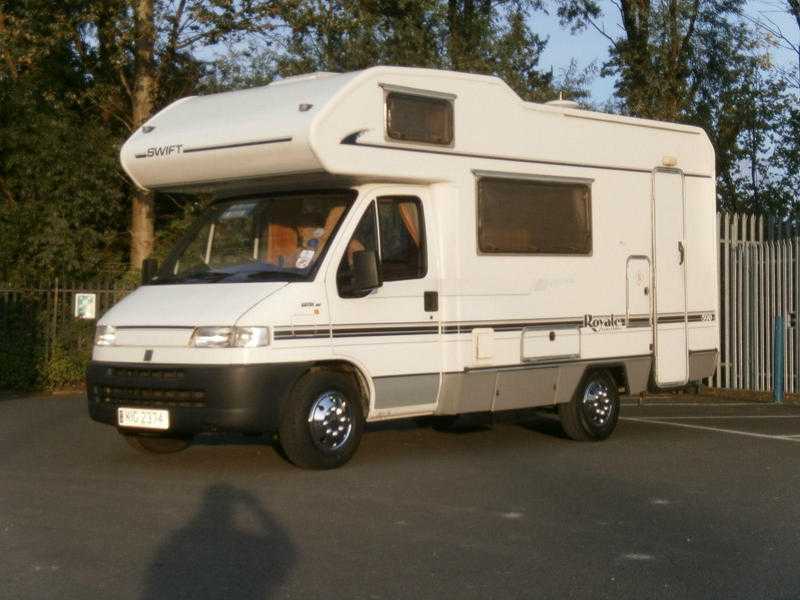 SWIFT ROYALE 590 LOW MILEAGE 5 BERTH MOTORHOME