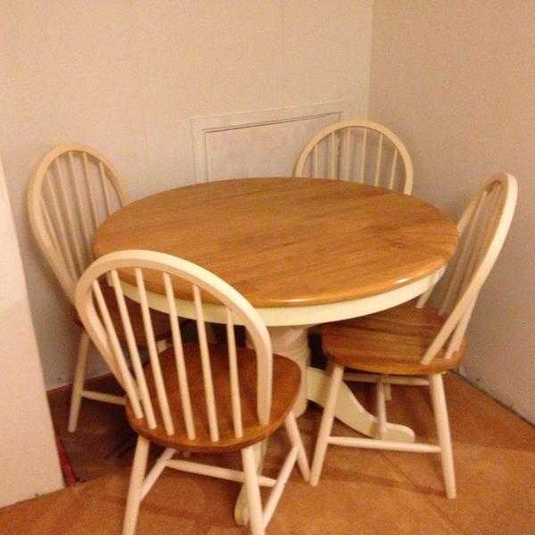 Table and 6 chairs