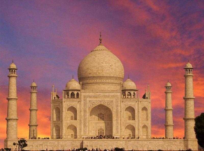 Taj Mahal Tour Packages by Car and train - New Delhi, India