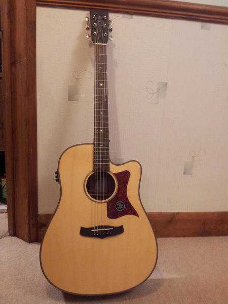 Tanglewood TW 115 ST CE electro-acoustic guitar  BARGAIN