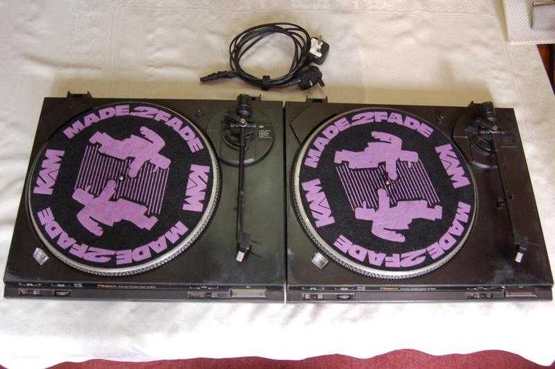 Technics FG Servo SL-BD22 Turntables, Pair