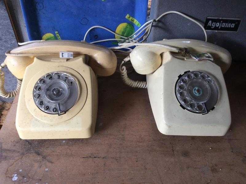 Telephones old style