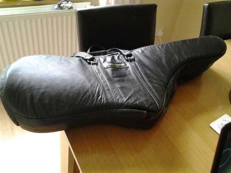 Tenor Saxophone case