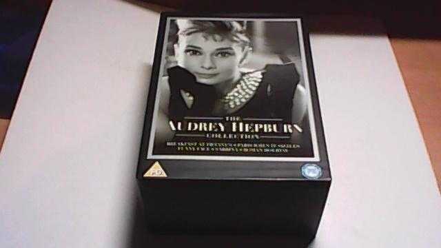 THE AUDREY HEPBURN COLLECTION DVD BOXED SET-5 x DVD039S-FIVE FILMS