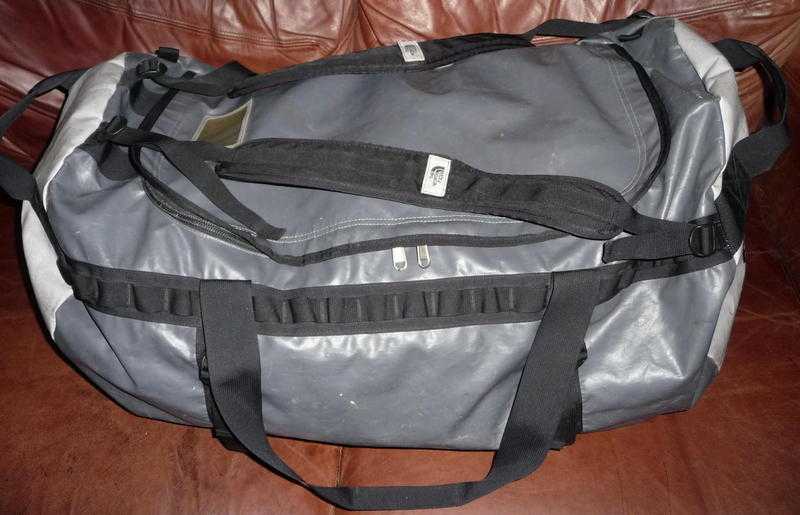 THE NORTH FACE EXPEDITION BASE CAMP DUFFLE BAG, XL.