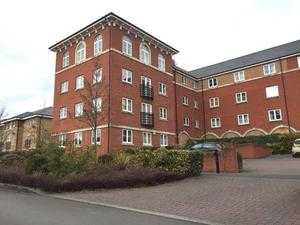 This immaculate one bedroom apartment, located within the popular and convenient Swindon