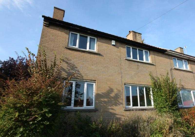 THREE BED SEMI TO LET IN ABERFORD