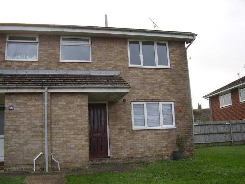 Three Bedroom End Terrace Maywood Avenue