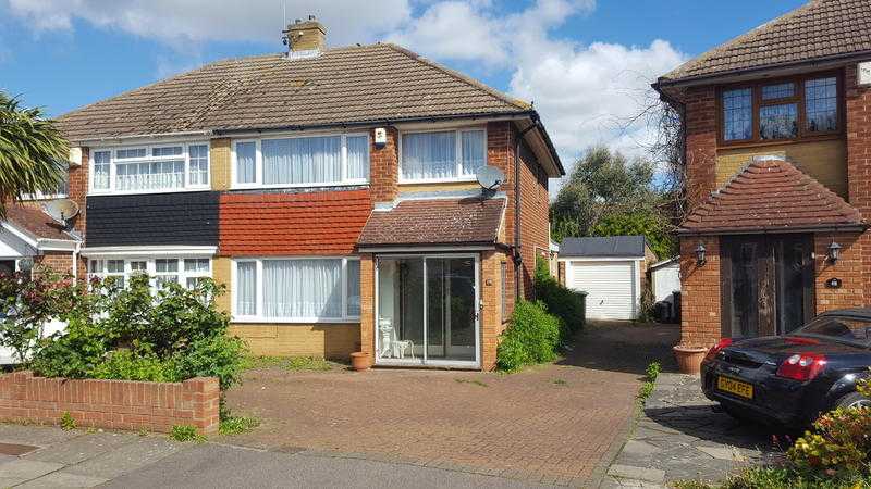 Three bedroom semi-detached house in the popular area of Riverview Park, Gravesend. No Chain.